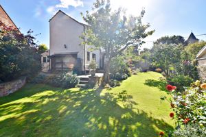 Photo 27- click for photo gallery